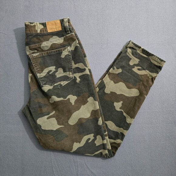 American Eagle Women 2 Regular Mid Rise Camo Corduroy Mom Jeans Super Stretch - Picture 2 of 16